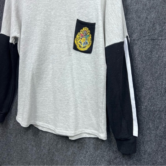 Harry Potter Hogwarts School of Witchcraft Grey/Black Sweater Size M - Picture 5 of 13